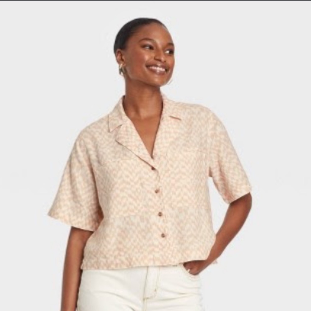NWT universal thread short sleeve crop button up size Large
